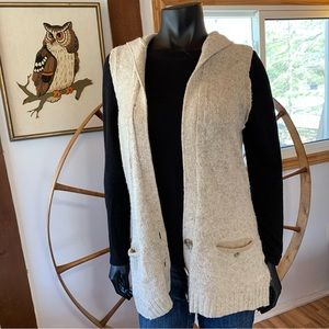 Woolrich vest with hood Women’s Medium